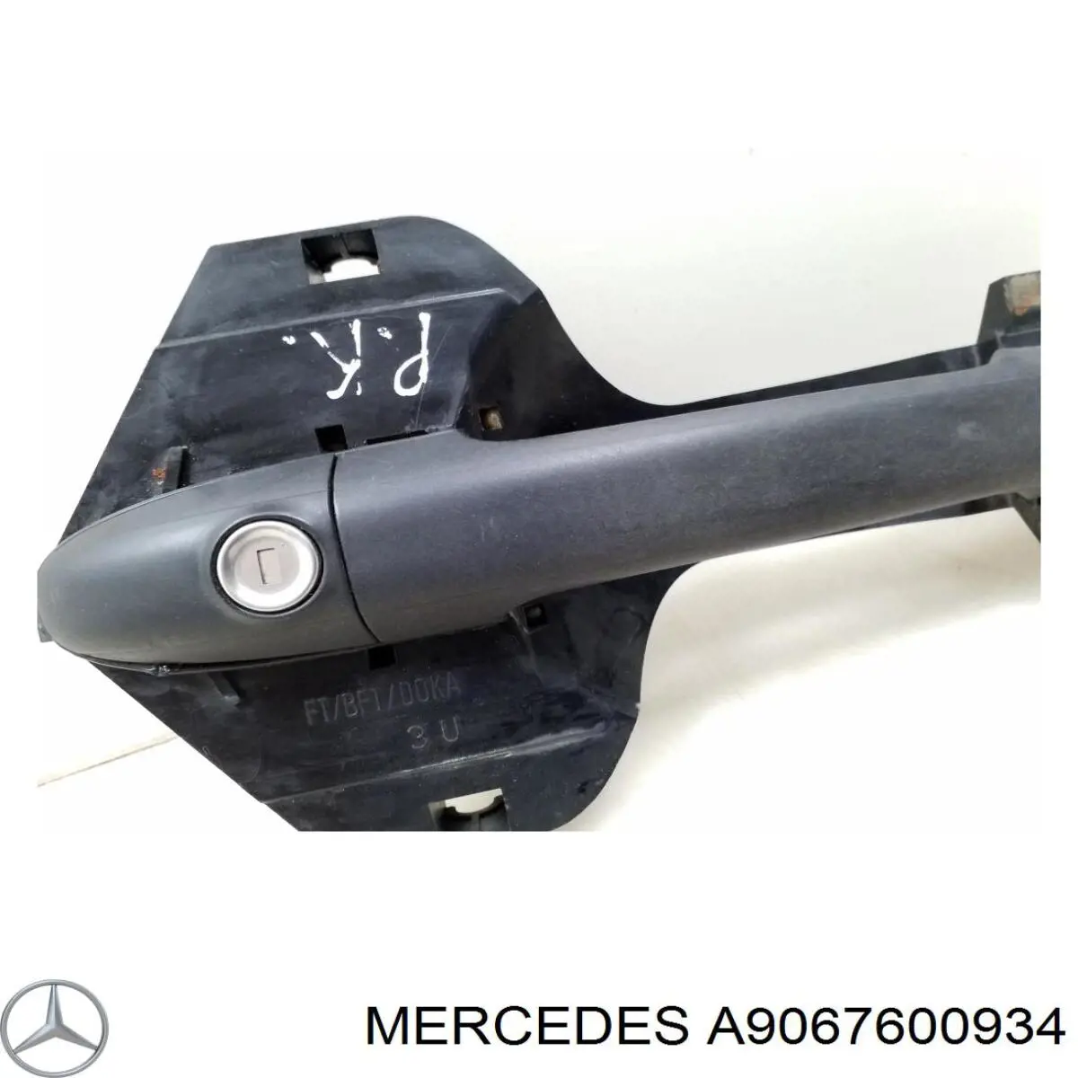 Do koszyka 9067600934 Mercedes Pałąk zewnętrznej klamki drzwi przednich lewej