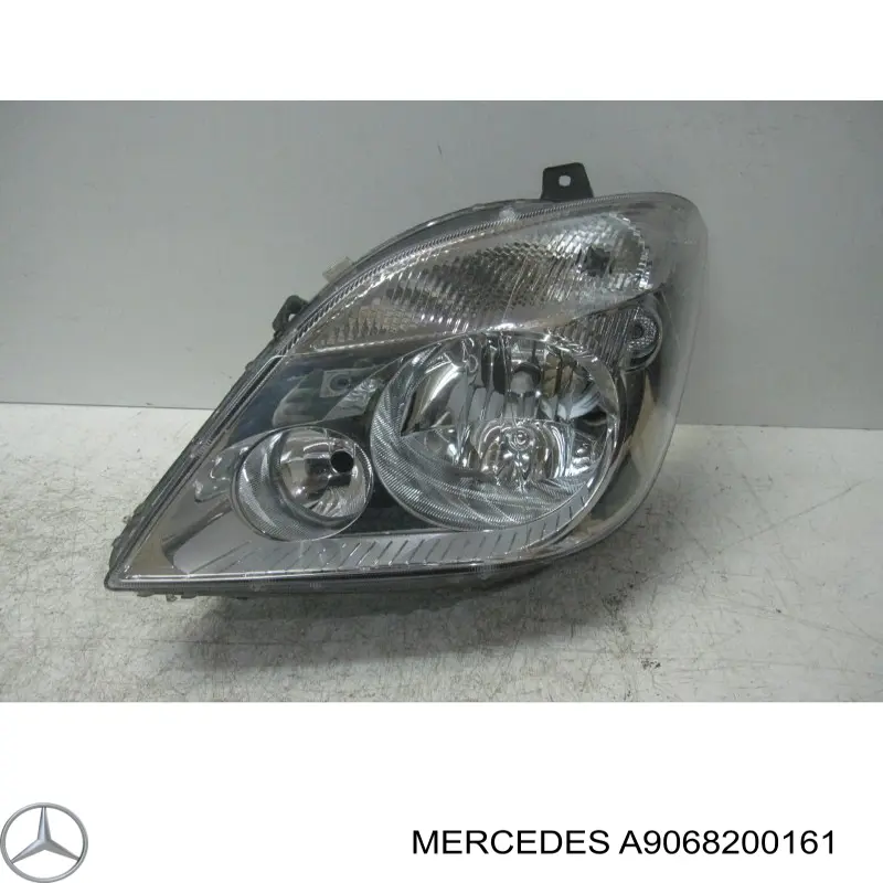 Reflektor lewy Mercedes A9068200161