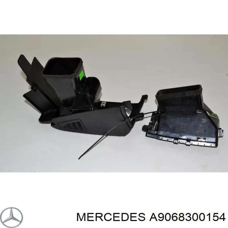 Kratka wentylacyjna kabiny na "torpedo" prawa A9068300154 Mercedes