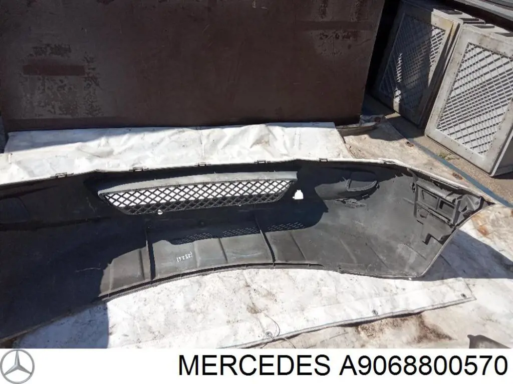 A9068800570 Mercedes Zderzak przedni