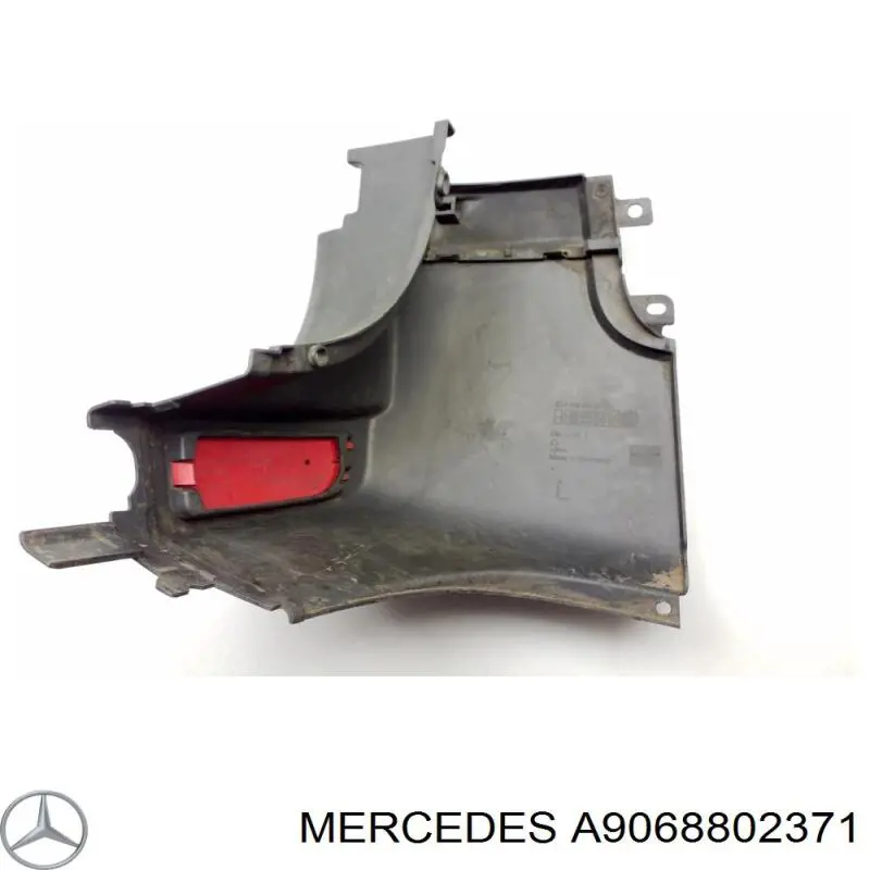 A9068802371 Mercedes Zderzak tylny, prawa część