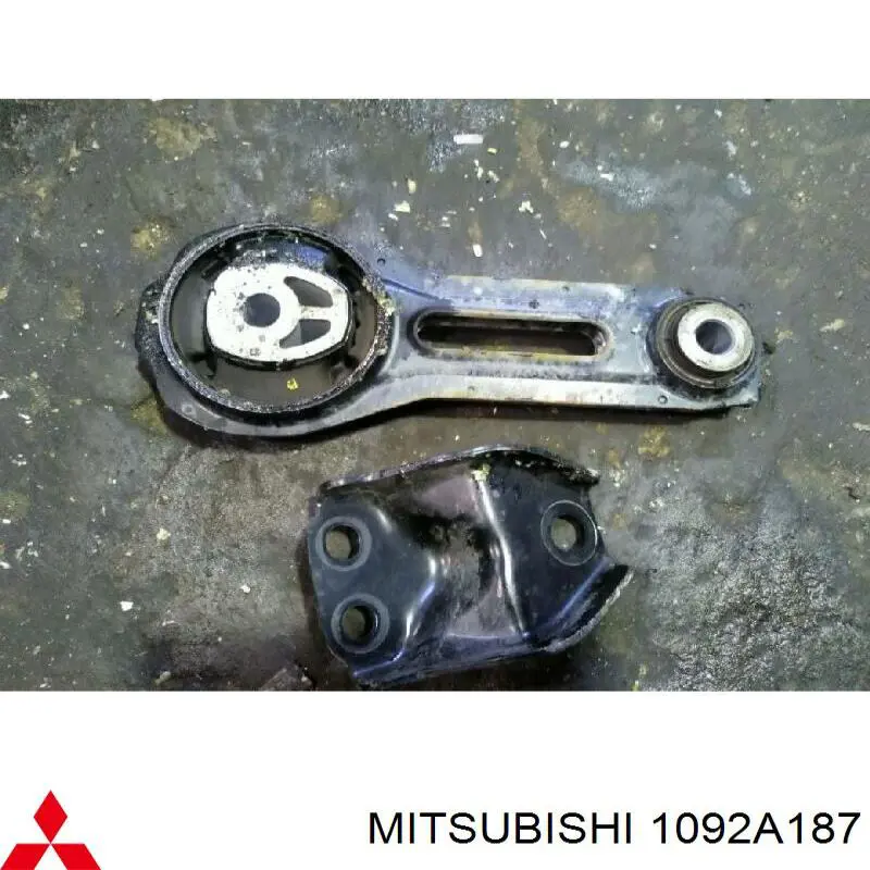 Do koszyka 1092A187 Mitsubishi Poduszka (podpora) silnika przednia