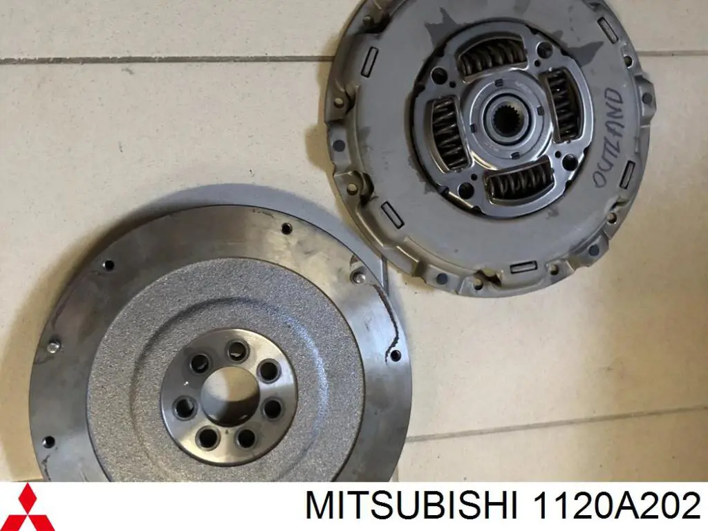 Koło zamachowe silnika Mitsubishi 1120A202 cena, od 287,73 USD