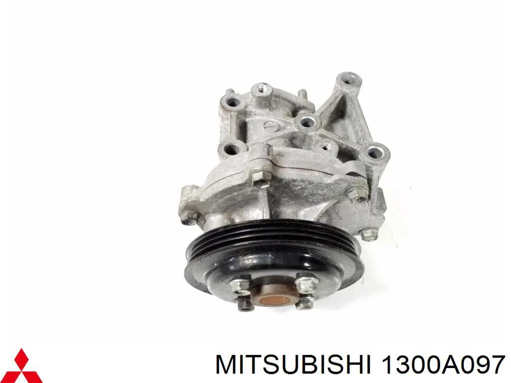 Do koszyka 1300A097 Mitsubishi Pompa chłodząca wodna