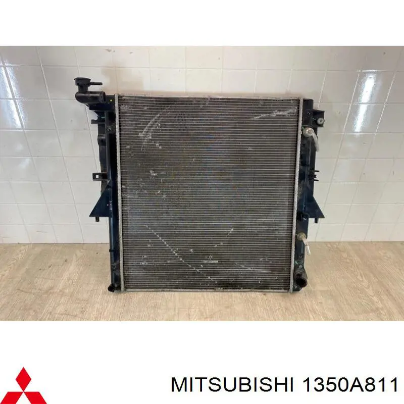 Chłodnica silnika Mitsubishi 1350A807 cena, od 175,60 USD