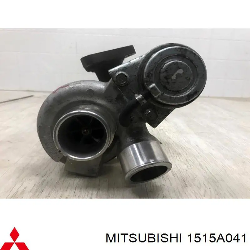 1515A041 Mitsubishi Turbina