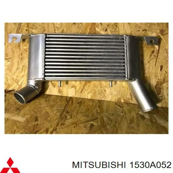 Chłodnica intercoolera Mitsubishi 1530A052 cena, od 225,36 USD