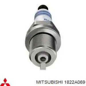Świeca zapłonowa Mitsubishi 1822A069 cena, od 15,38 USD