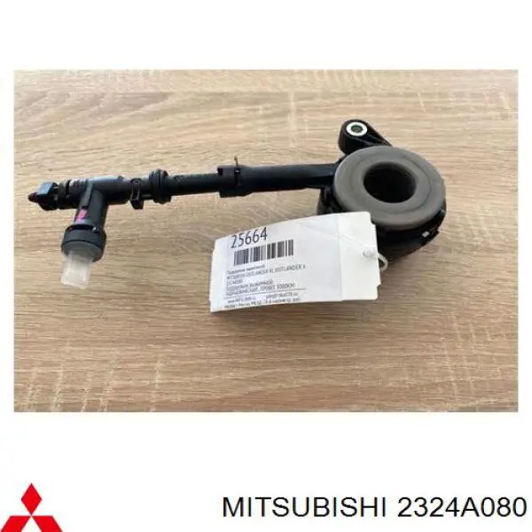 Cylinder roboczy sprzęgła (wysprzęglik) w komplecie z łożyskiem wyciskowym Mitsubishi 2324A080 cena, od 54,16 USD