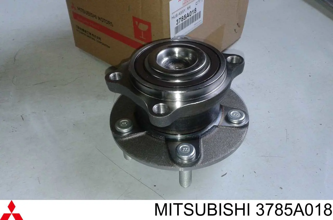 3785A018 Mitsubishi Piasta tylna