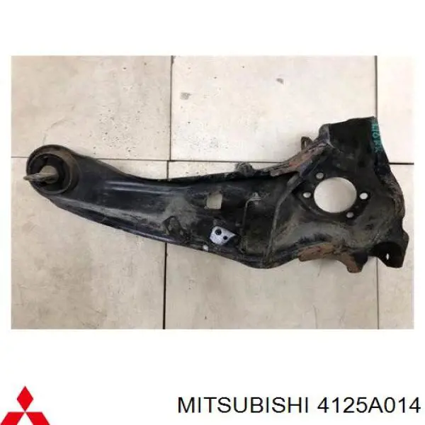 Wahacz (drążek) zawieszenia tylnego podłużny dolny prawy Mitsubishi 4125A014 cena, od 146,42 USD