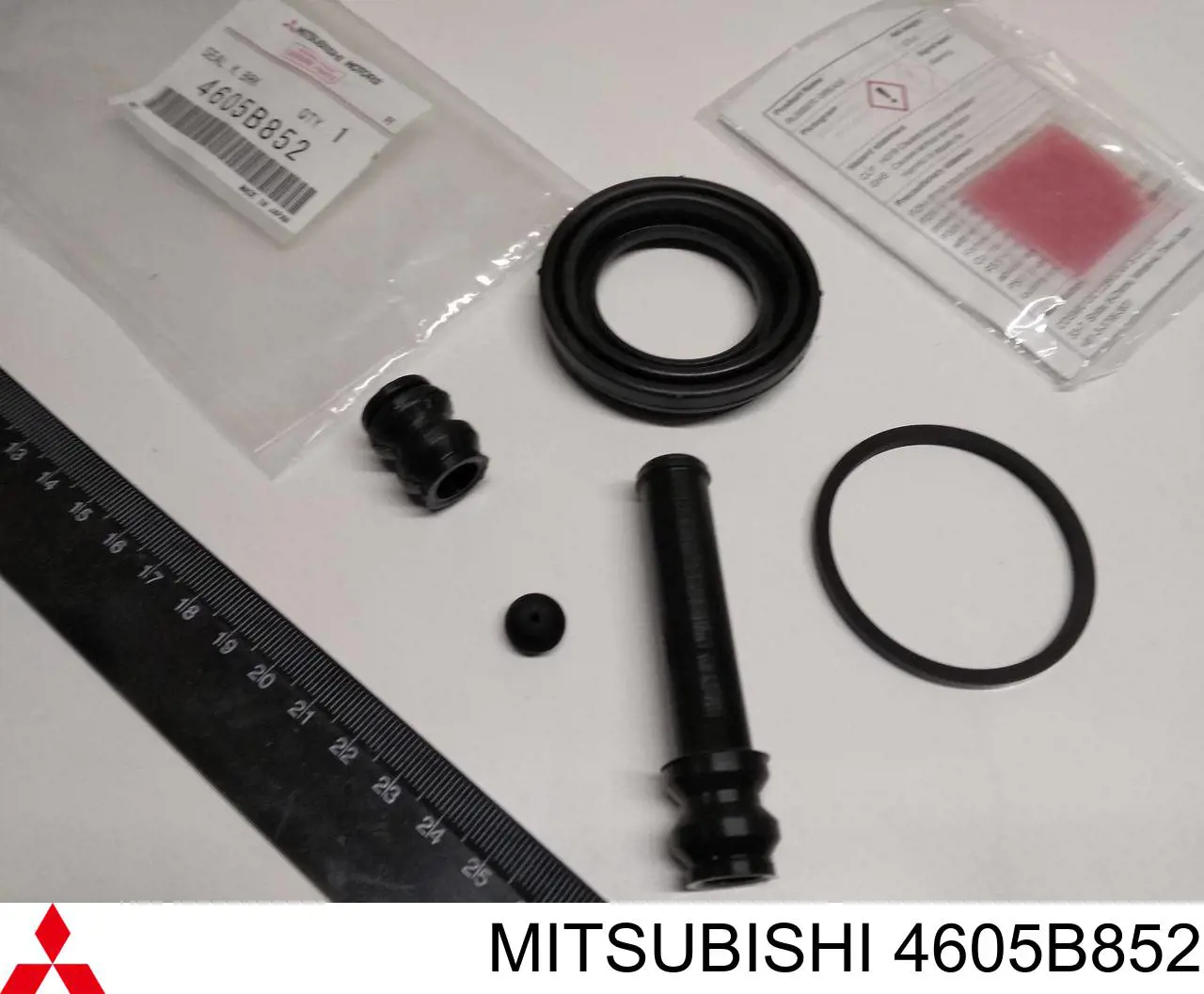 4605B852 Mitsubishi Zestaw naprawczy zacisku hamulcowego tylnego