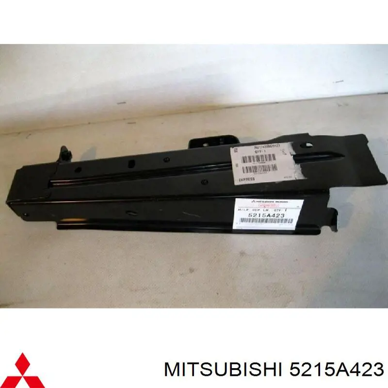 5215A423 Mitsubishi Osłona chłodnicy lewa (panel mocowania reflektorów)