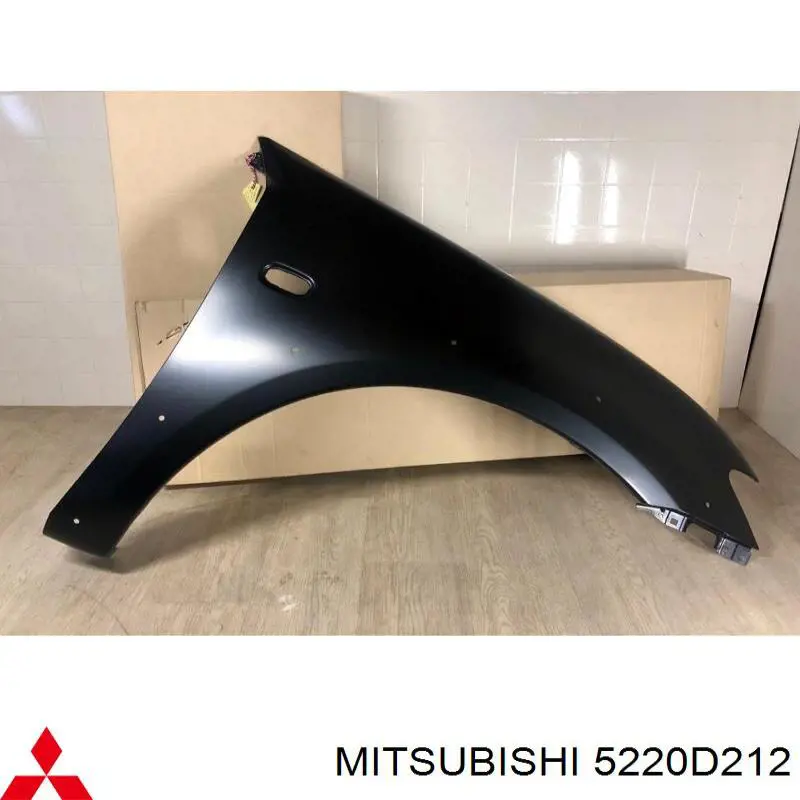 Błotnik przedni prawy Mitsubishi 5220D212 cena, od 201,77 USD