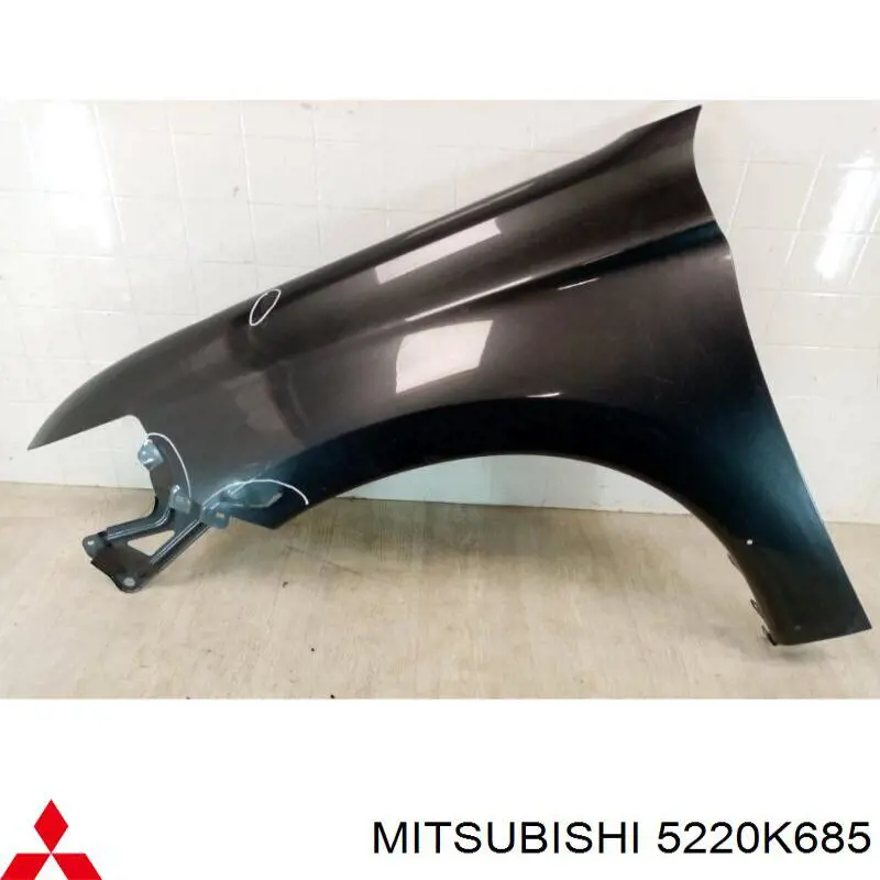 5220K685 Mitsubishi Błotnik przedni lewy