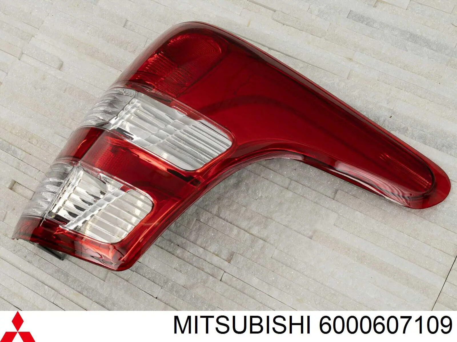 Lampa zespolona tylna prawa Mitsubishi 6000607109 cena, od 160,04 USD