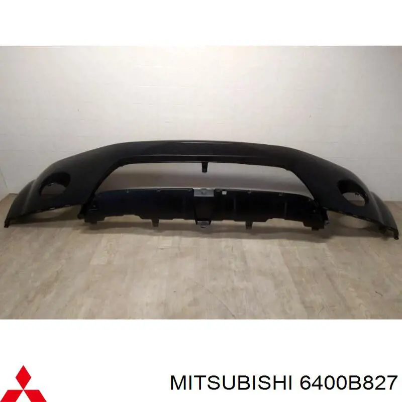Zderzak przedni Mitsubishi 6400B827 cena, od 178,66 USD