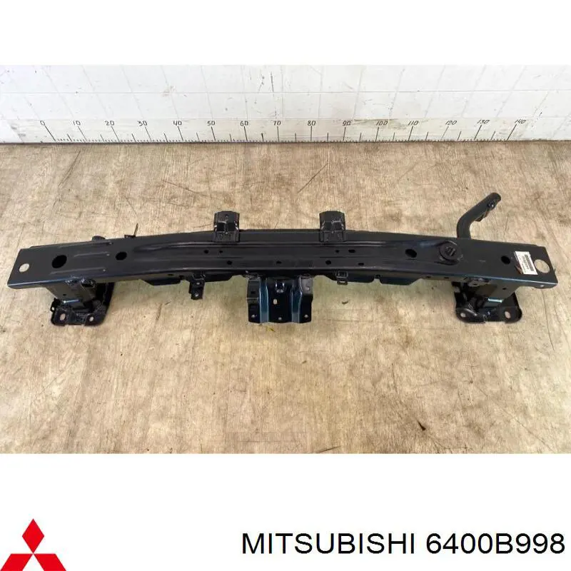 Do koszyka 6400B998 Mitsubishi Wzmocnienie zderzaka przedniego