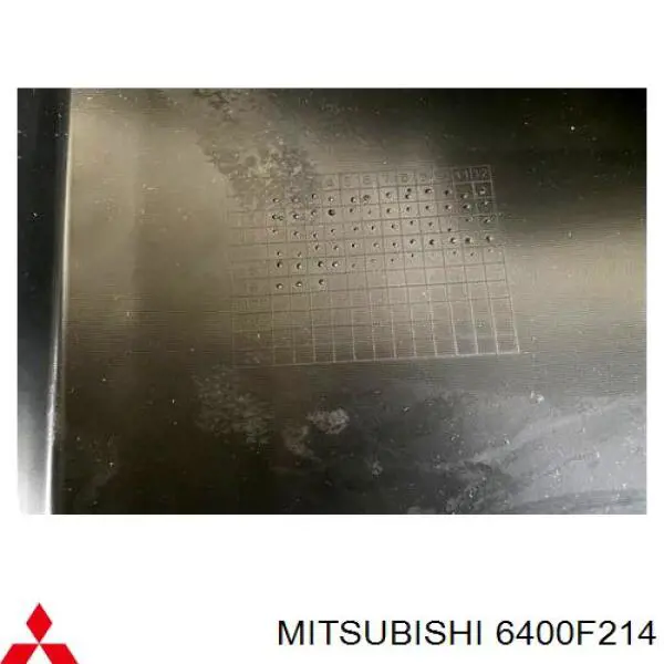 6400F214 Mitsubishi Zderzak przedni