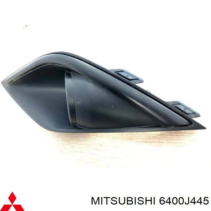 Obrzeże lampy przeciwmgielnej lewej Mitsubishi 6400J445