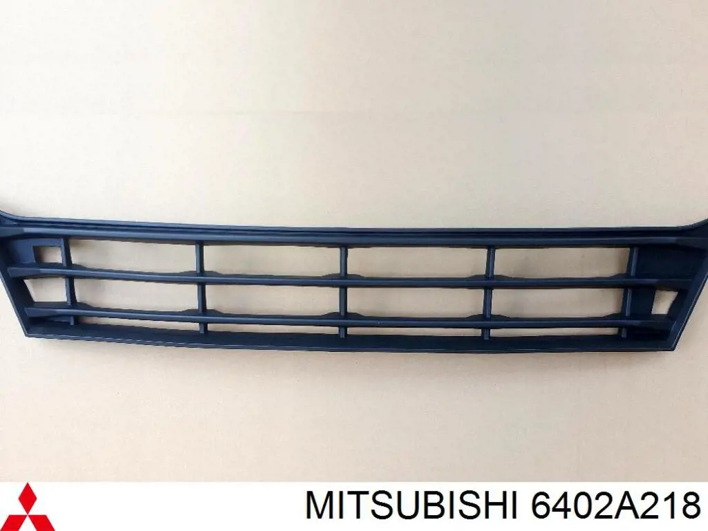 Kratka zderzaka przedniego Mitsubishi 6402A218 cena, od 21,87 USD