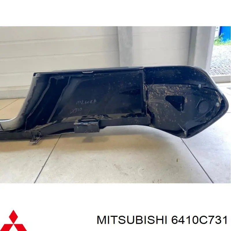 Zderzak przedni Mitsubishi Outlander II XL