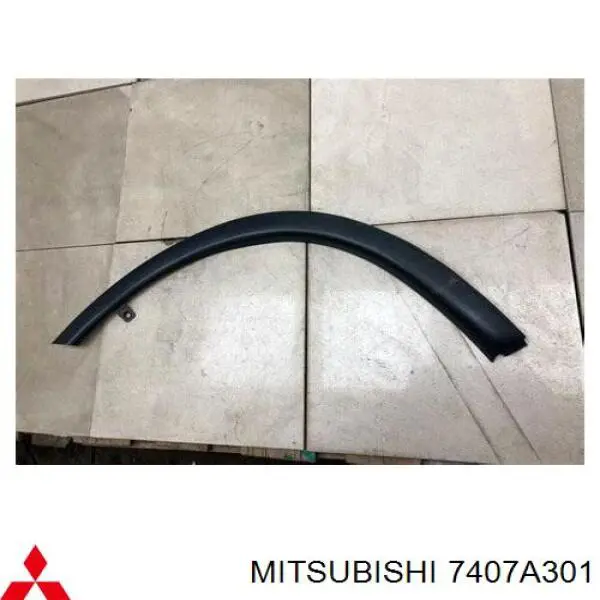 Do koszyka 7407A301 Mitsubishi Poszerzenie (nakładka) reperaturki błotnika przedniego lewy