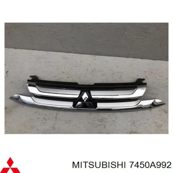 Atrapa chłodnicy Mitsubishi 7450A992 cena, od 92,05 USD