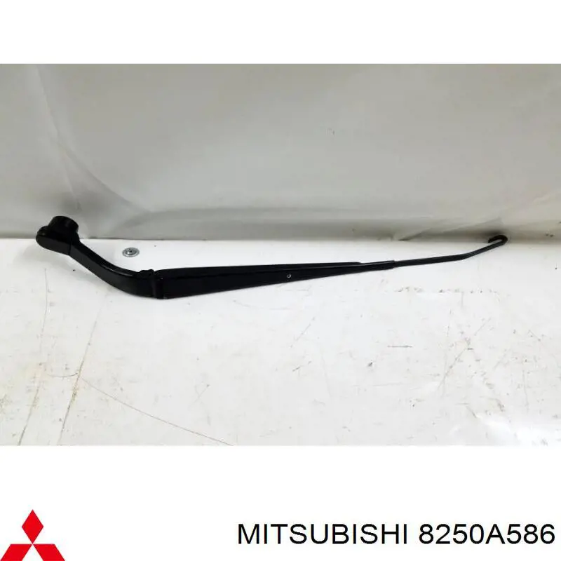 8250A586 Mitsubishi Ramię wycieraczki szyby przedniej