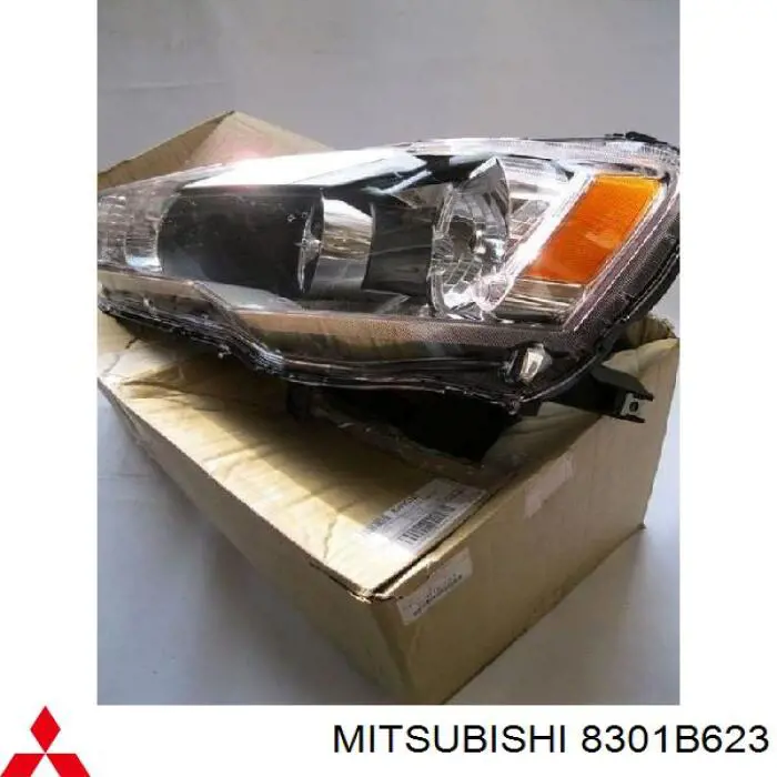 Reflektor lewy Mitsubishi 8301B623 cena, od 154,81 USD
