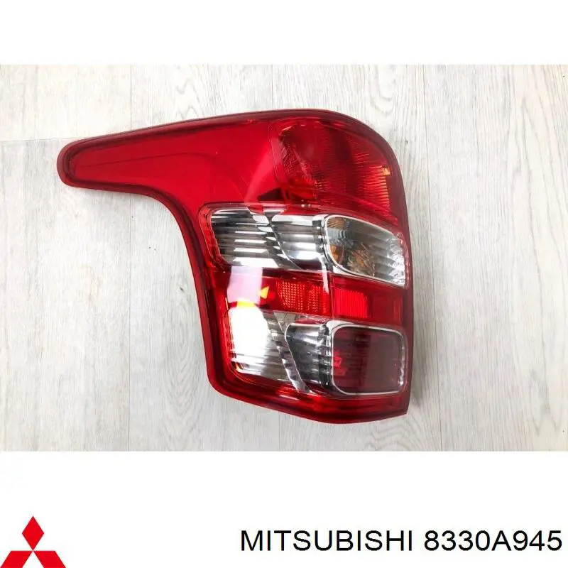 Lampa zespolona tylna lewa Mitsubishi 8330A945 cena, od 120,85 USD