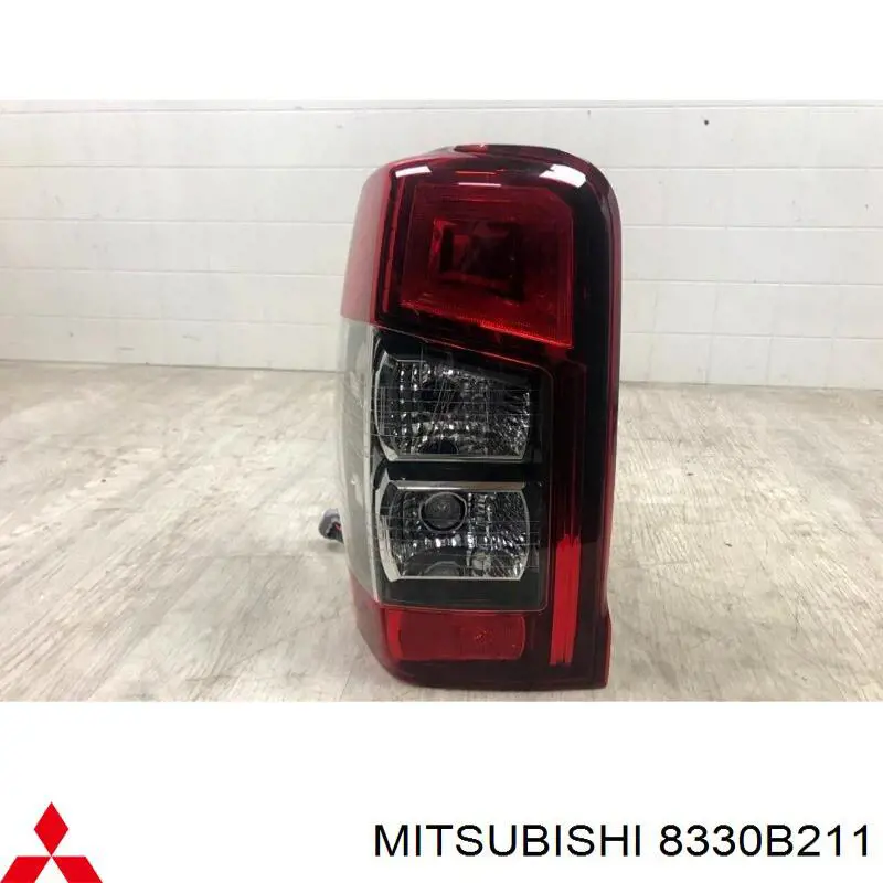 Lampa zespolona tylna lewa TYC 1115098062 cena, od 217,46 USD