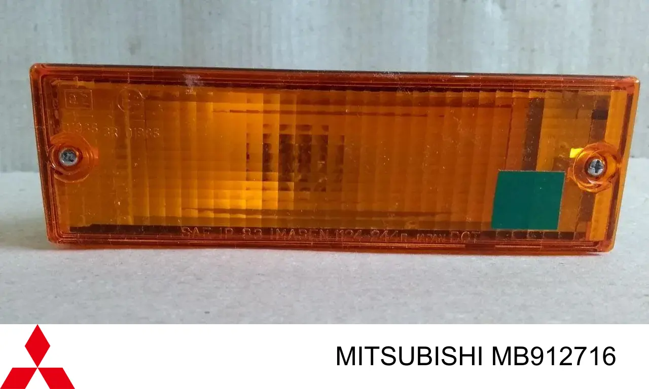 Kierunkowskaz prawy do Mitsubishi L 200 II K4T