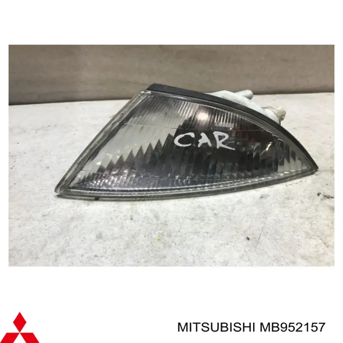 Do koszyka MB952157 Mitsubishi Kierunkowskaz lewy
