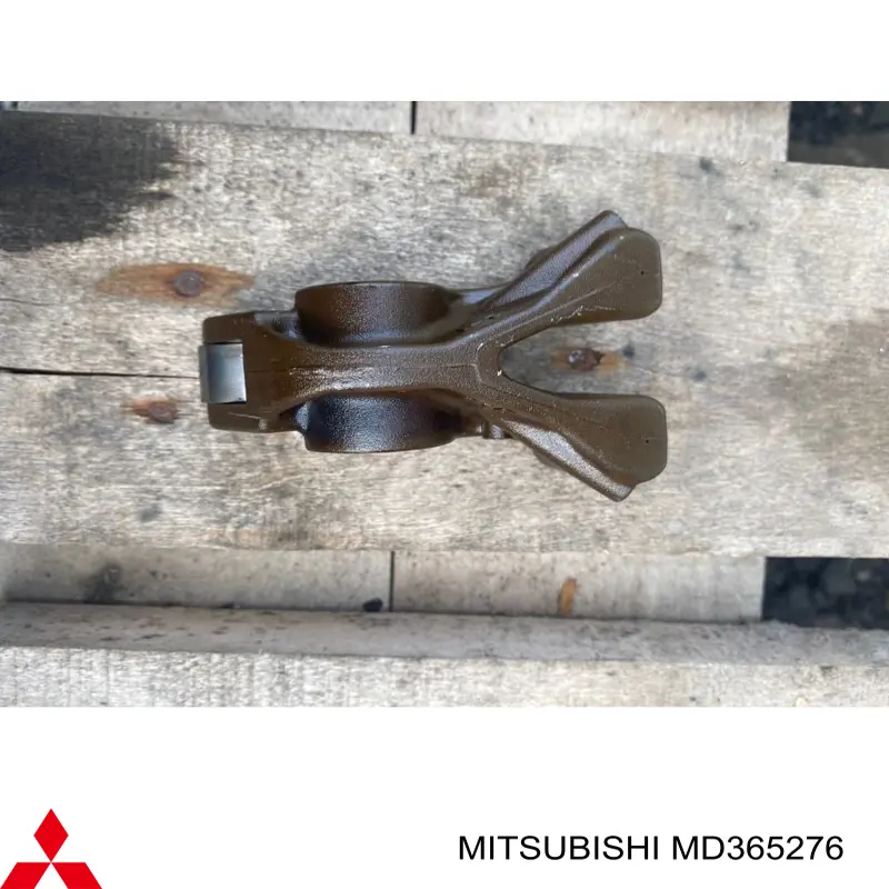 MD365276 Mitsubishi Dźwigienka zaworu wydechowego