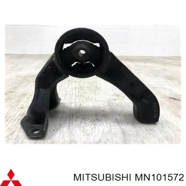 Do koszyka MN101572 Mitsubishi Poduszka (podpora) silnika tylna