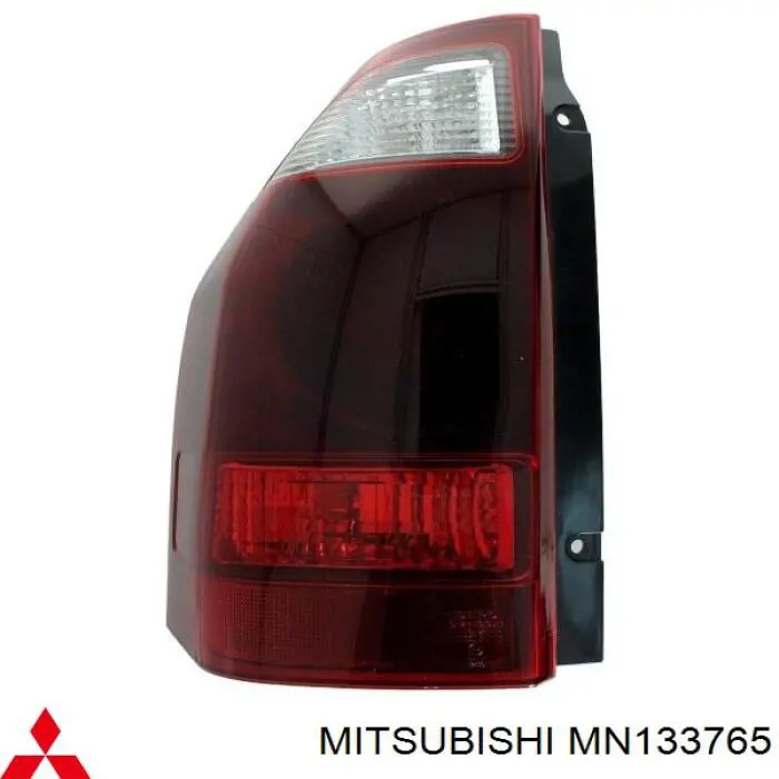 MN133765 Mitsubishi Lampa zespolona tylna lewa