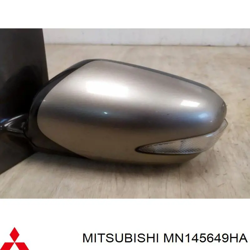 Lusterko wsteczne lewe do Mitsubishi Grandis  NAW