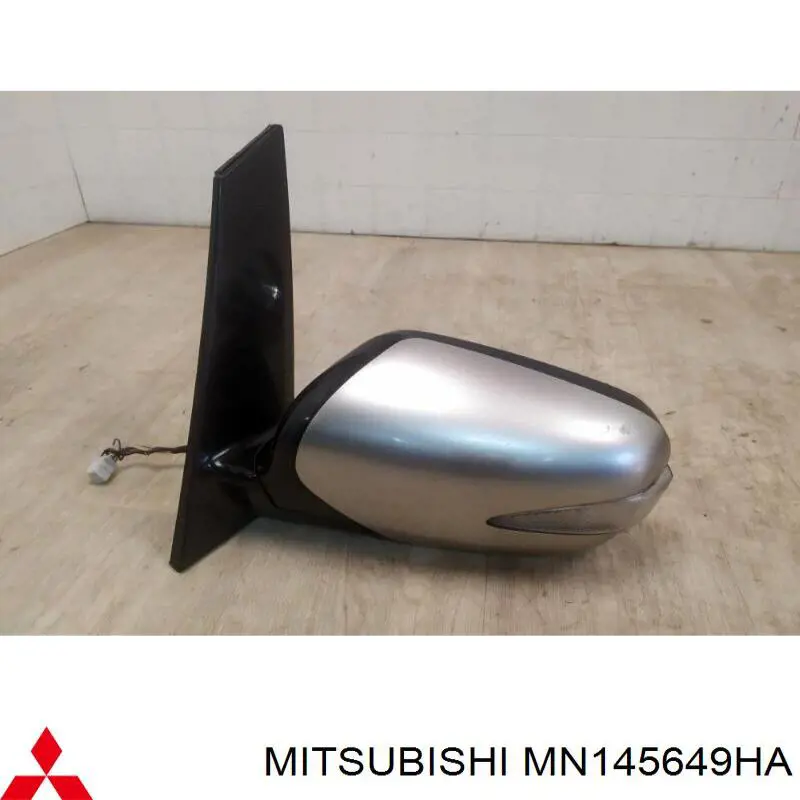 Lusterko wsteczne lewe Mitsubishi Grandis 