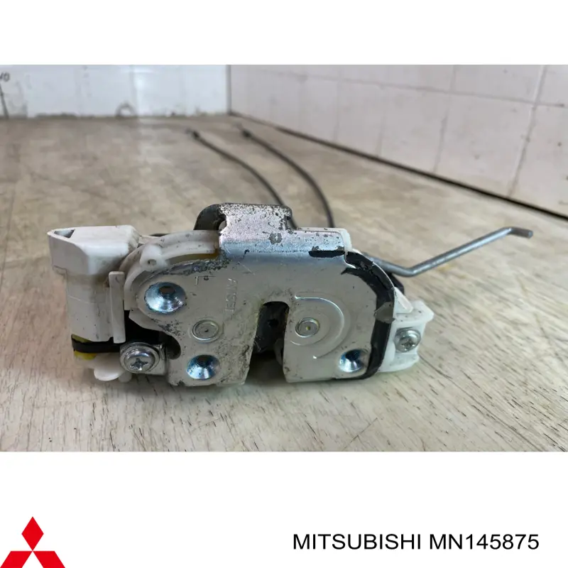 Zamek drzwi tylnych lewych Mitsubishi Outlander II XL SUV (CWW) (2005 - 2012) cena, od 89,43 USD