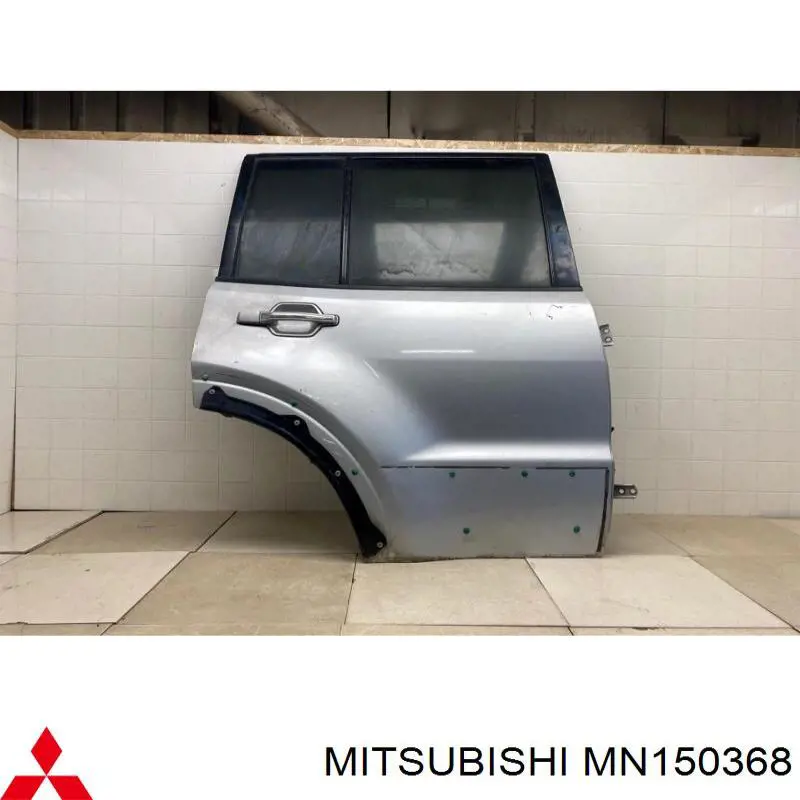 Drzwi tylne prawe Mitsubishi Pajero 3 