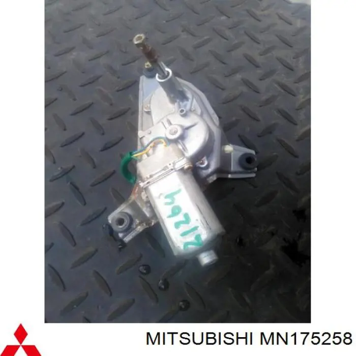 Silniczek wycieraczki tylnej szyby Mitsubishi Outlander I SUV (CU) (2003 - 2008) cena, od 34,80 USD
