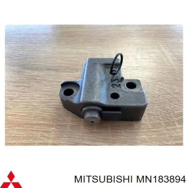 Do koszyka MN183894 Mitsubishi Napinacz łańcucha rozrządu