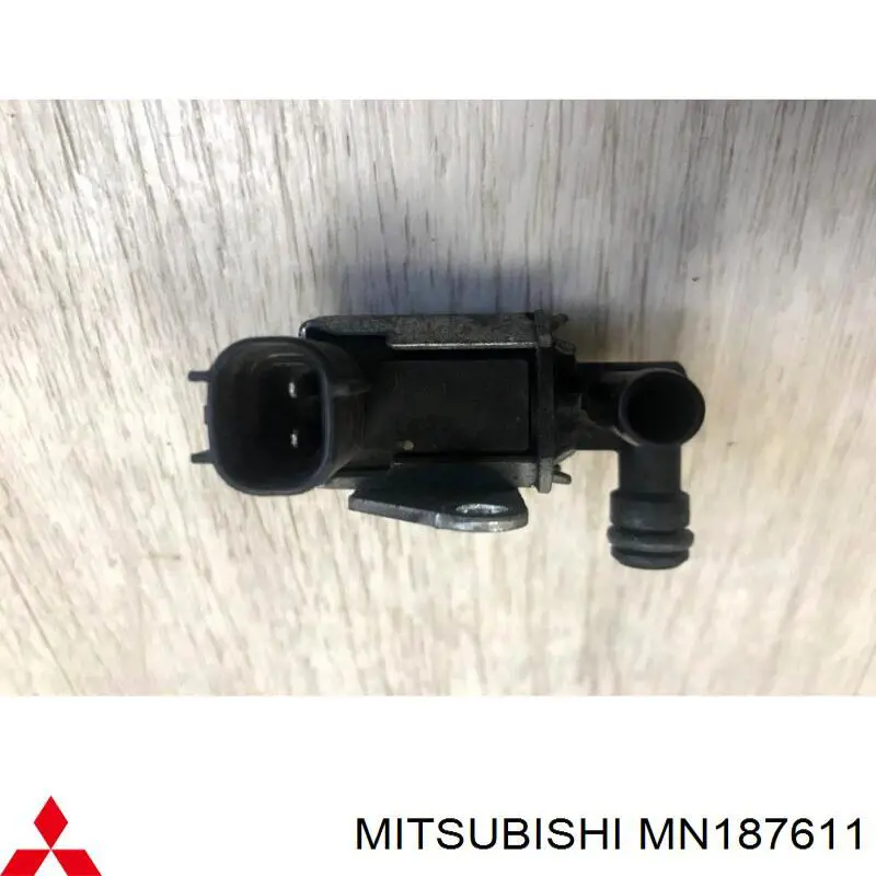 Zawór odpowietrzający zbiornika paliwa do Mitsubishi Pajero IV LONG V90