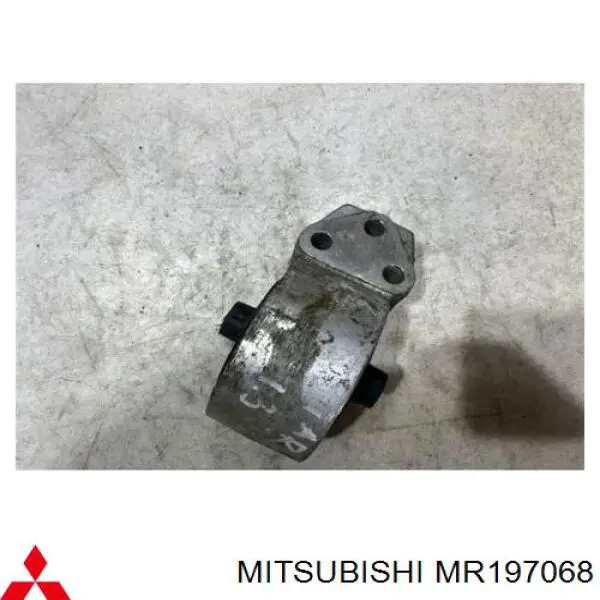 Poduszka (podpora) silnika lewa Mitsubishi MR197068 cena, od 41,77 USD