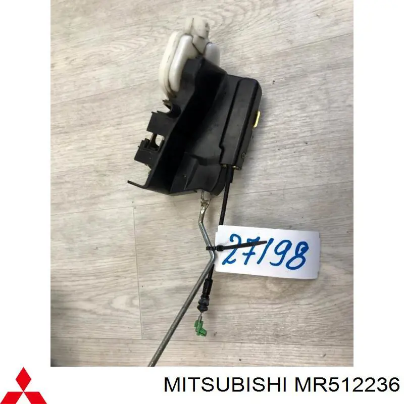 Zamek drzwi przednich prawych Mitsubishi Pajero III SUV (V70) (2000 - 2006) cena, od 81,86 USD