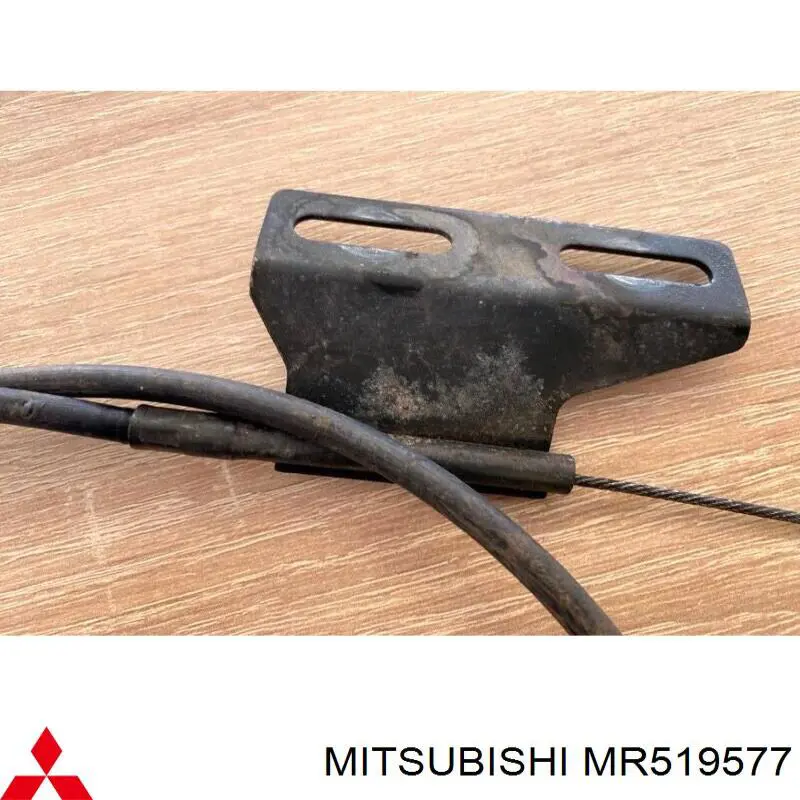 Linka gazu Mitsubishi MR519577 cena, od 28,04 USD