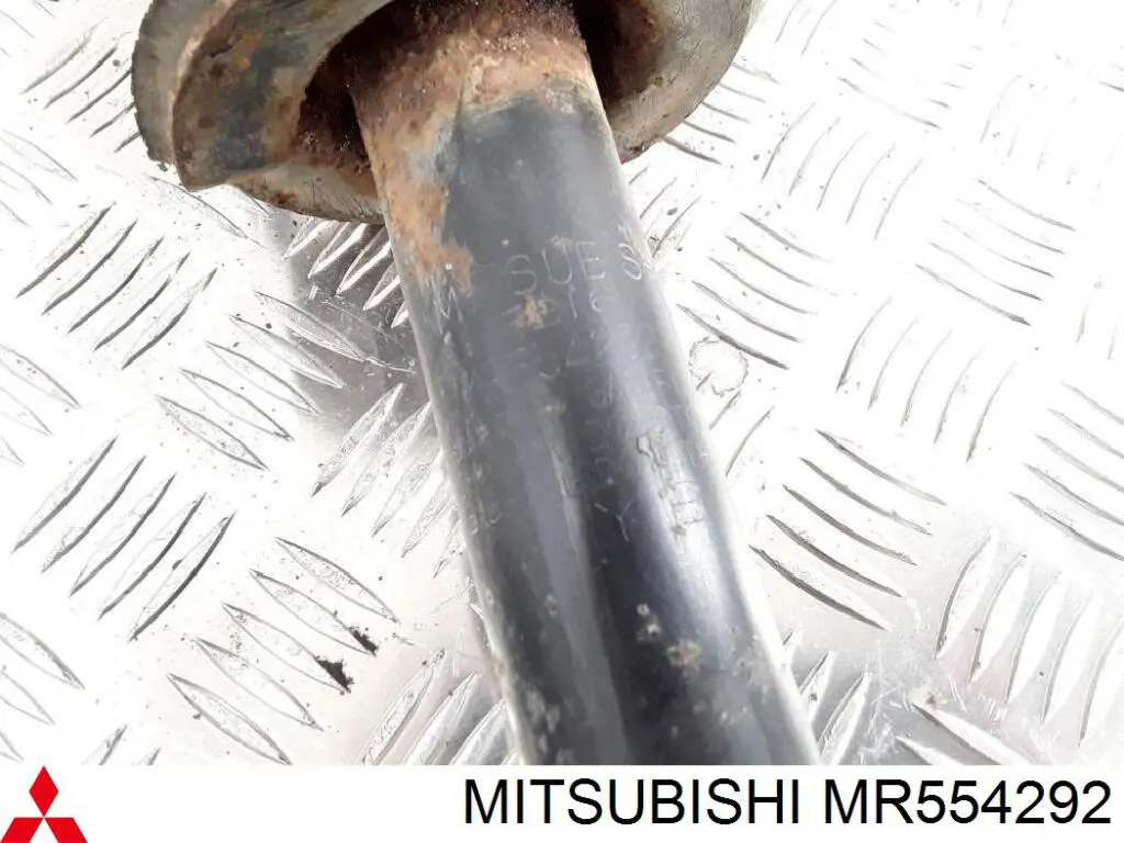 Amortyzator przedni Mitsubishi MR554292 cena, od 50,24 USD