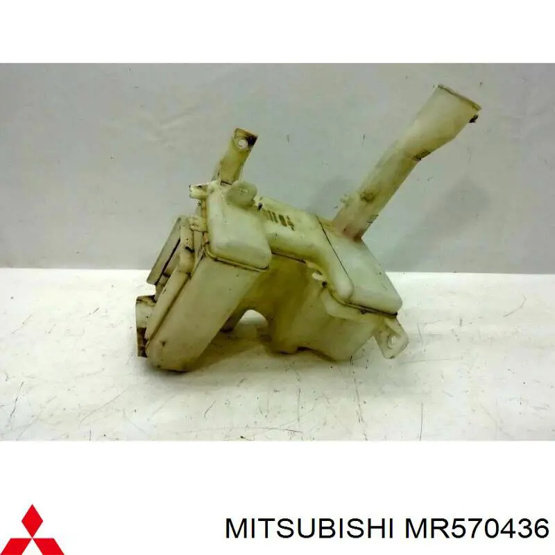 Do koszyka Zbiorniczek spryskiwacza szyb Mitsubishi Lancer IX CSW