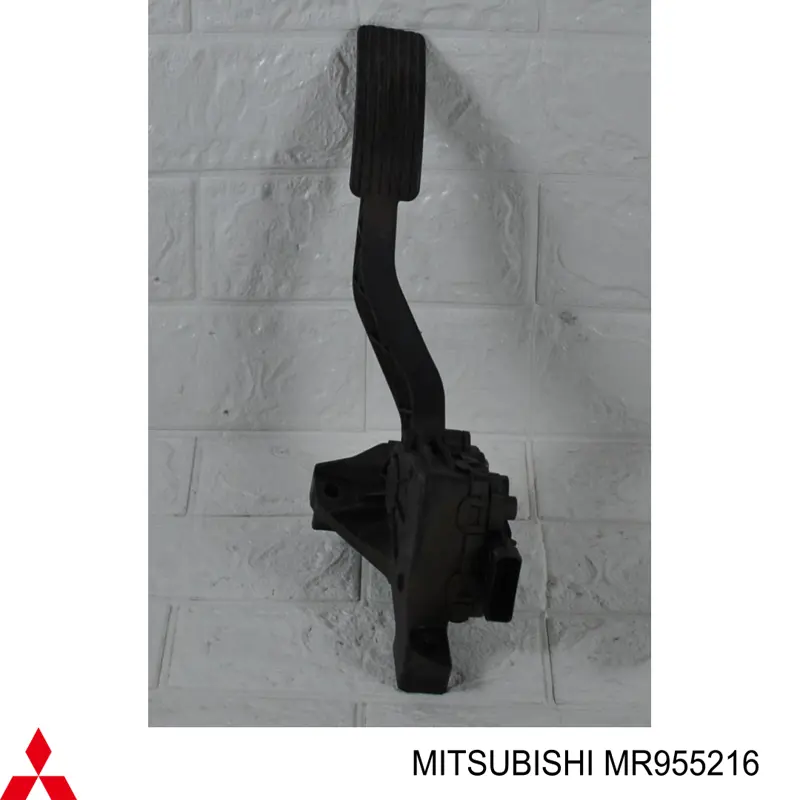 Do koszyka Pedał przyspieszenia (gazu) Mitsubishi Colt VI Z3A